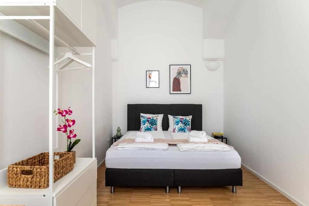 Pristine 1Br Steps From City By Hm Wien Eksteriør bilde